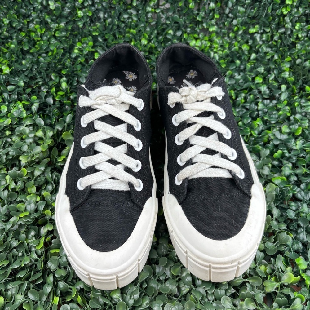 MAD LOVE PLATFORM CHUNKY SNEAKERS SIZE 8WOMAN